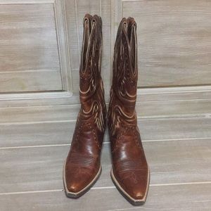 Ariat Heritage Western x toe boot size 7